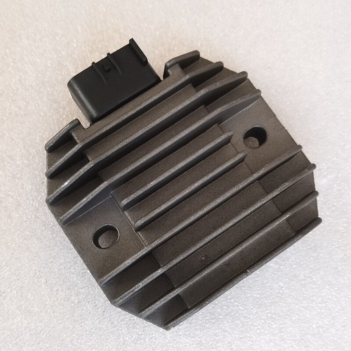 Voltage Regulator Rectifier For Yamaha Morphous CP250 Majesty 400 YP400 2005-12 - Picture 5 of 5