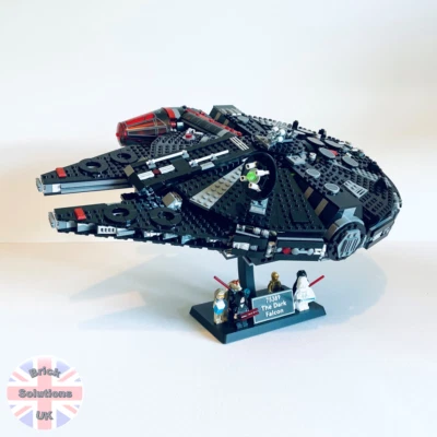 BRICK SOLUTIONS UK Verstellbarer Aufsteller für LEGO Star Wars (75389) The Dark Falcon