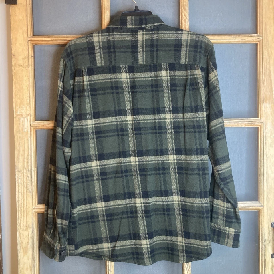 Wolverine Men's Multi Color Plaid LS Flannel Shirt Size L, Shacket, Heavy. - Image 2 of 4