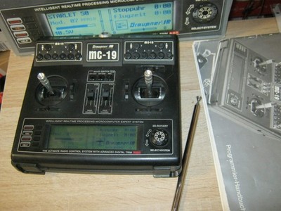 Graupner Sender MC 19 35 Mhz  mit Akku + Schieberegler  4 Sprachen möglich
