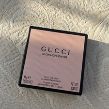Gucci Glow Multi Use Silky Illuminating Powder 01 SUNRISE GOLD