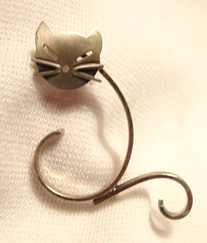 Sterling Silver Cat Pin Vintage Beau