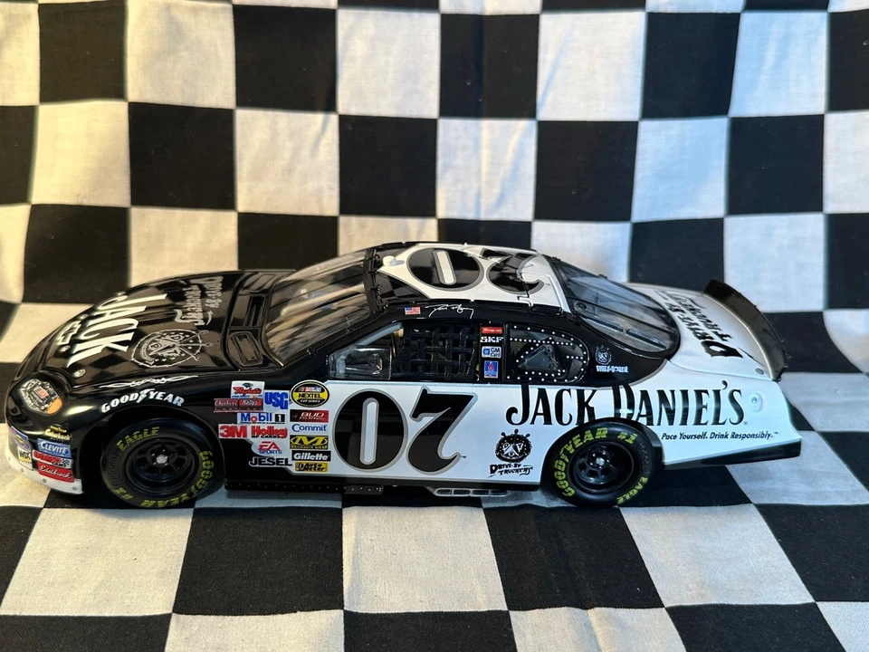 Action 1/24 Dave Blaney #07 Jack Daniels/Drive by Truckers 1/3468 - Image 4 of 4