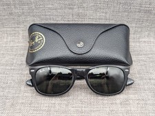 Ray-Ban New Wayfarer Sunglasses RB2132 55/18 Black / Green Lens 55mm