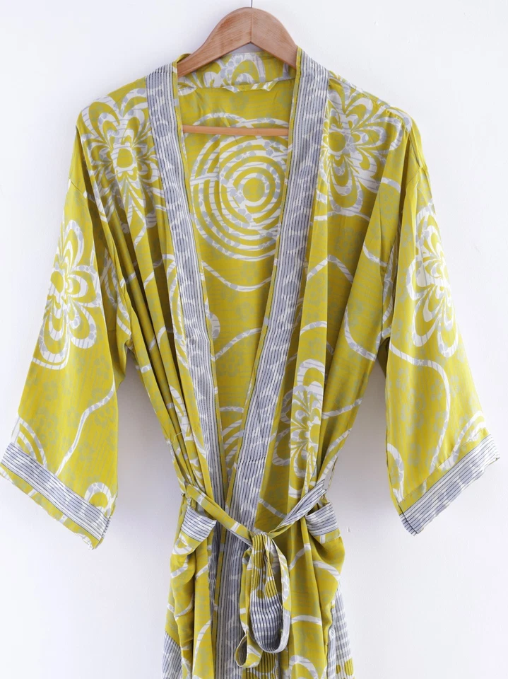 Bata Kimono Vintage Seda Verde Floral Estilo Japonés Vestido Envolvente | Talla Gratis Boho Foto 3 de 4