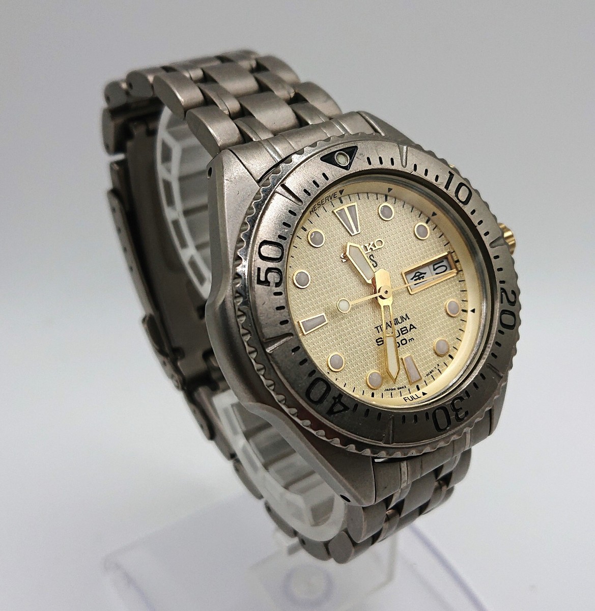Seiko Air Diver AGS 5M43-0B70 Ivory Dial Quartz Men's Watch | eBay