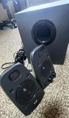 Logitech Z625 Speaker System with Subwoofer and Optical Input