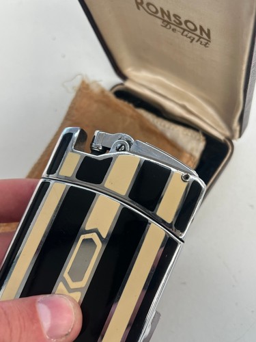 RARE VINTAGE RONSON DE-LIGHT ART DECO CIGARETTE LIGHTER & CASE - Picture 3 of 17