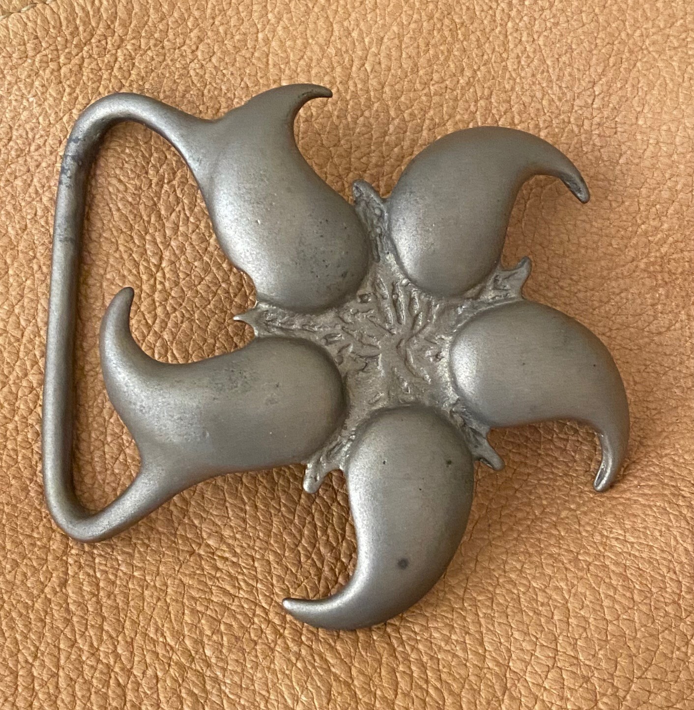 Vintage 70's Trinity STARFISH SOLID BRASS Belt Bu… - image 1