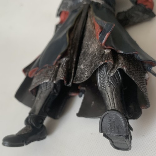 Lord of the Rings Pelennor Fields Aragorn Strider Action Figure 2003 ToyBiz LOTR - Picture 11 of 11