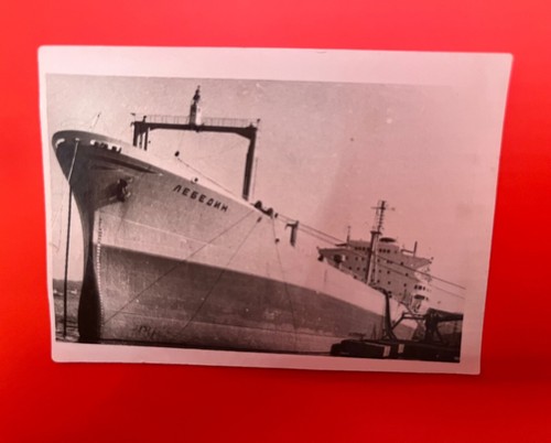 Vintage 1950s Postcards Lot:Soviet Tanker Lebedin,Sevastopol Monument,Ships &Sea - Picture 3 of 6