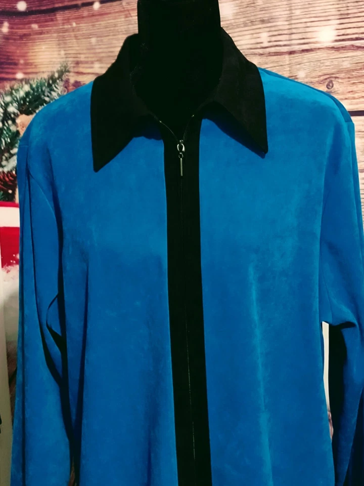 CHAQUETA WESTERN Y2K TURQUESA Y NEGRA DE GAMUZA VEGANA CON CREMALLERA Foto 2 de 4