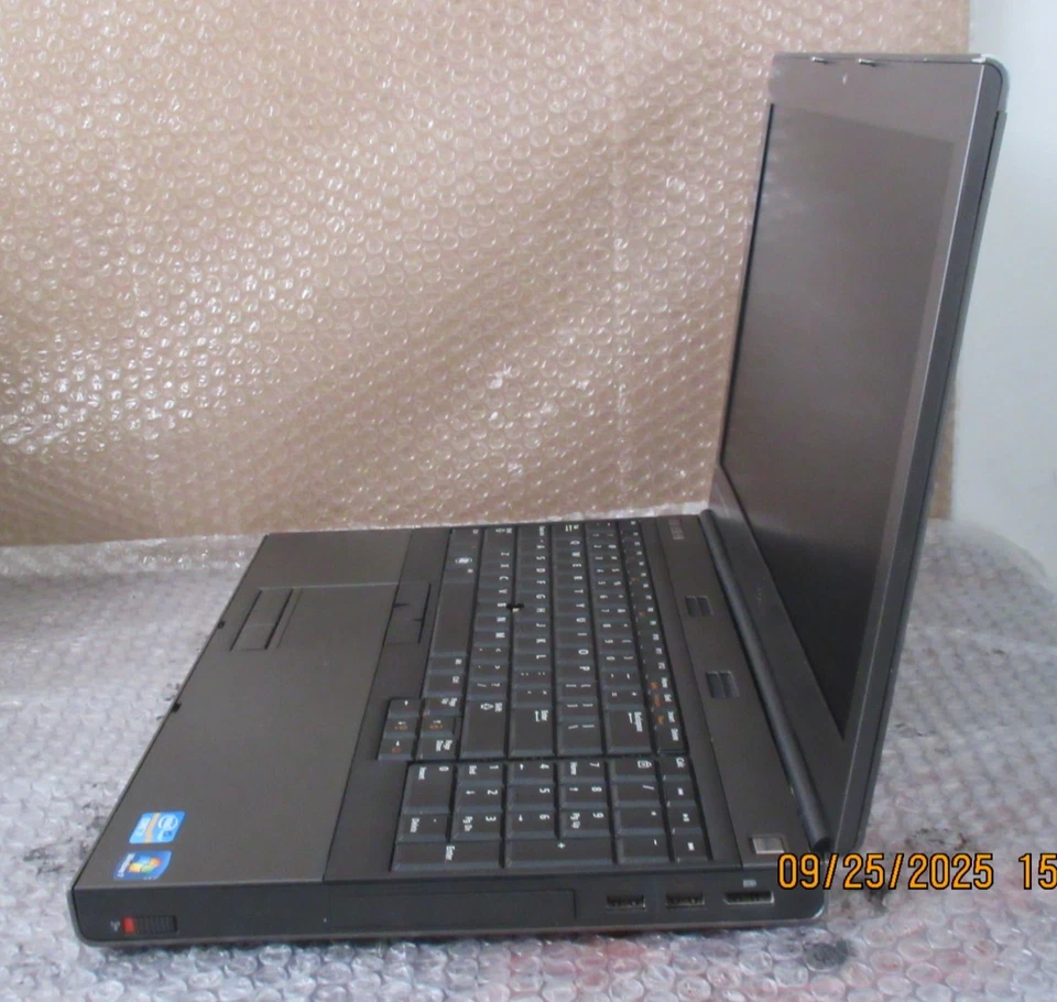 Notebook Dell Precision M4600 i7-2760M @ 2.50GHz 8GB RAM 256GB SSD Windows 10. - Imagem 3 de 4