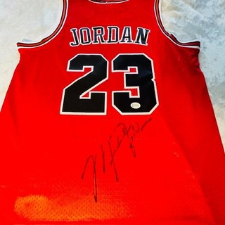 NO RESERVE Michael Jordan Signed Bulls RED Jersey #23 Autograph Coa & Hologram