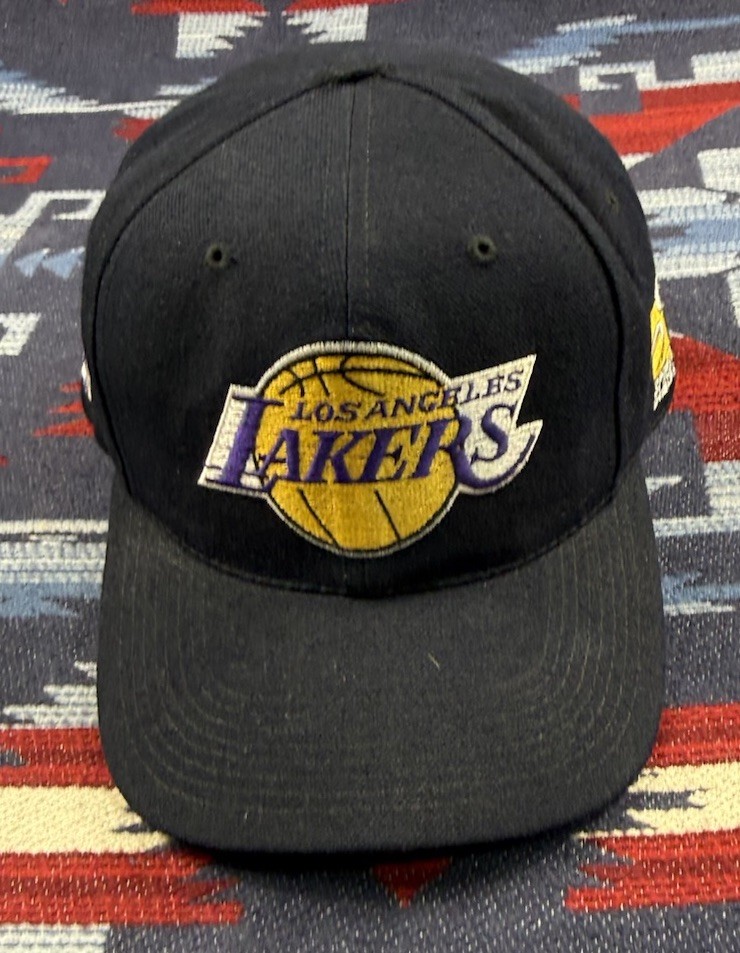 Vintage Sports Specialties NBA Los Angeles Lakers Plain Logo