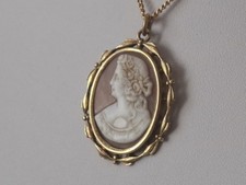 Anhänger mit antiker Kamee