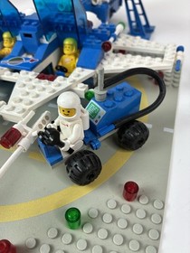 Lego Vintage Space 6980 Galaxy Commander Complete W/ Minifigures No Instructions