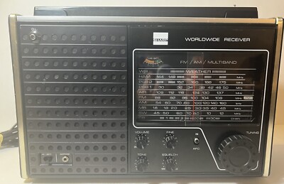 Vintage Sharp FY-409U 8 Band Worldwide Receiver Radio Broken
