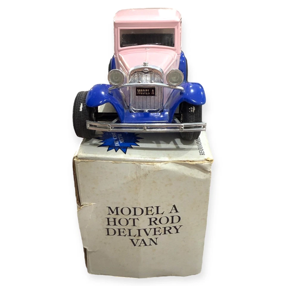 Banco de panel Chevy Ertl 1950 rosa dulce N bajo fundido a presión modelo escala 1/25 #7631 Foto 4 de 4