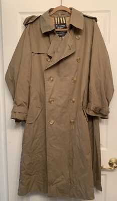 Burberrys Beige Coloured Women's Knee Length Button Up Trench