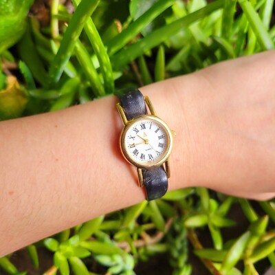 Vintage Avon Leather Roman Numerals Quartz Analog Watch Vintage Avon Leather Roman Numerals Quartz Analog Watch | eBay main image 2