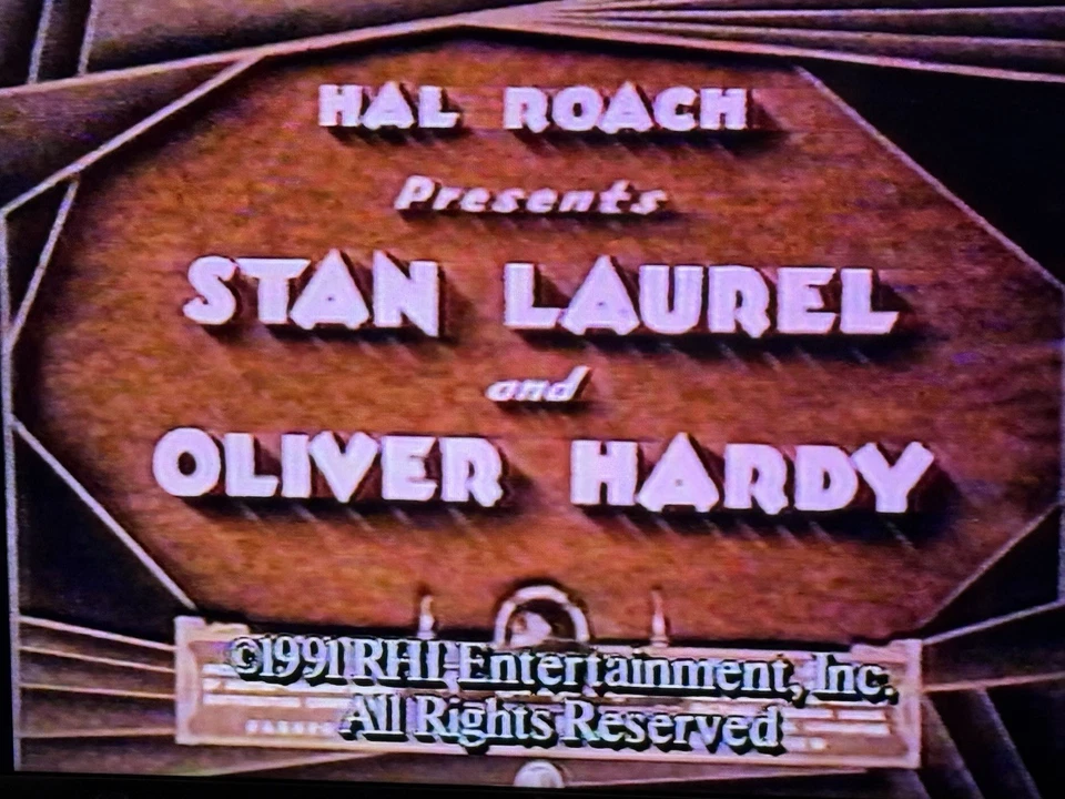 Laurel & Hardy SONS OF THE DESERT/THEM THAR HILLS VHS Colorized Cabin Fever 1997 - Image 4 of 4