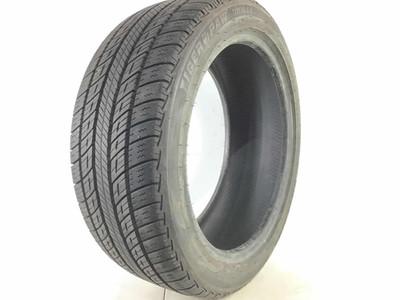 P235/45R18 Uniroyal Tiger Paw Touring AS 94 V Used 8/32nds