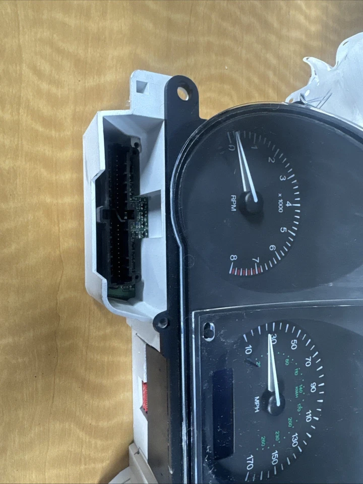 1998 Jaguar XJ8 Cluster. 03/98. OEM - Image 4 of 4