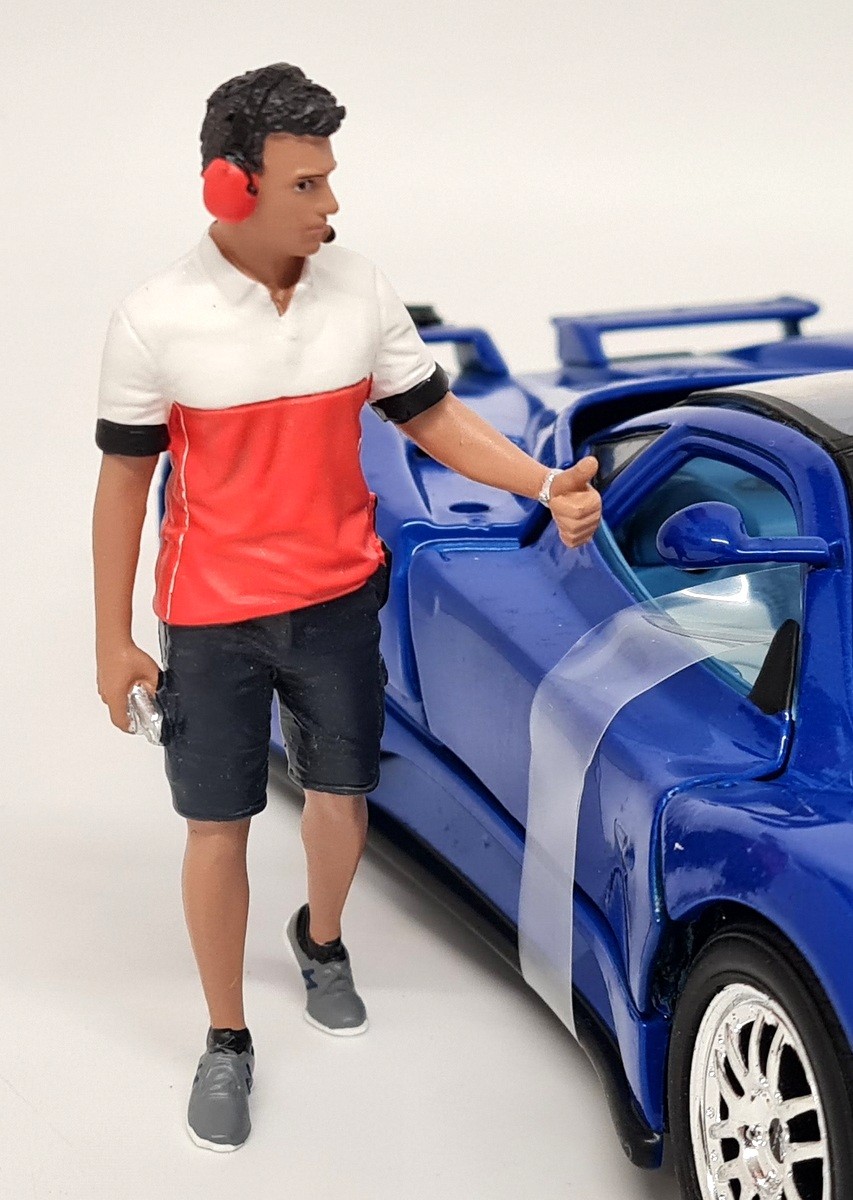 American Diorama 1/18 Mechanic Race Crew Figure #2 Poly Resin model Car display
