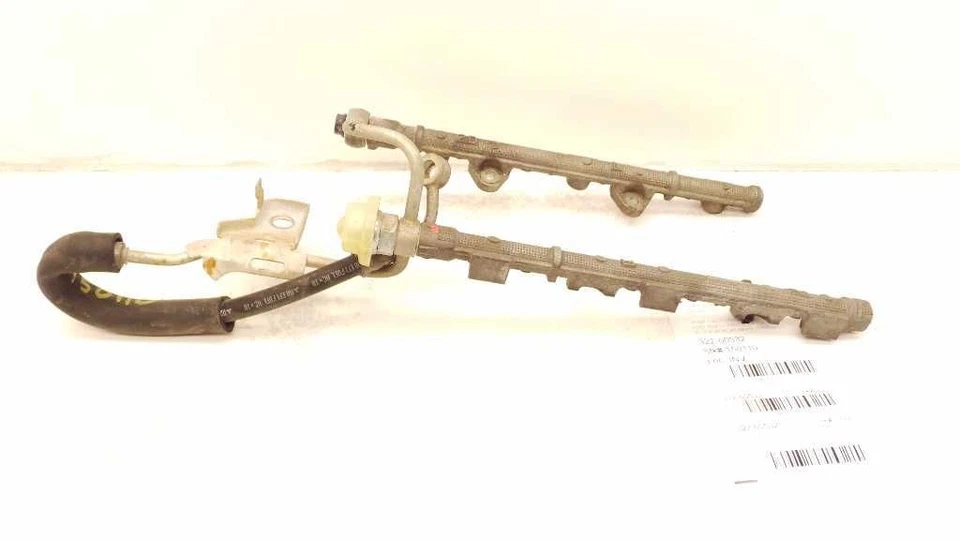 1997 TOYOTA AVALON XL 3.0L 6CYL FUEL INJECTOR RAIL  - Image 2 of 4