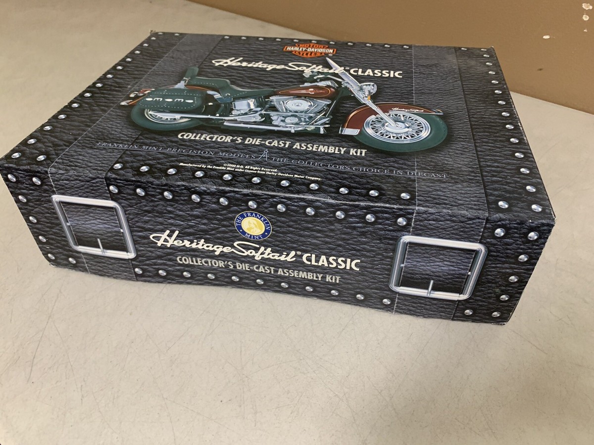 フランクリンミント HERITAGE SOFTAIL 組み立て途中 Franklin Mint Harley Davidson Heritage Softail Classic DIE-CAST