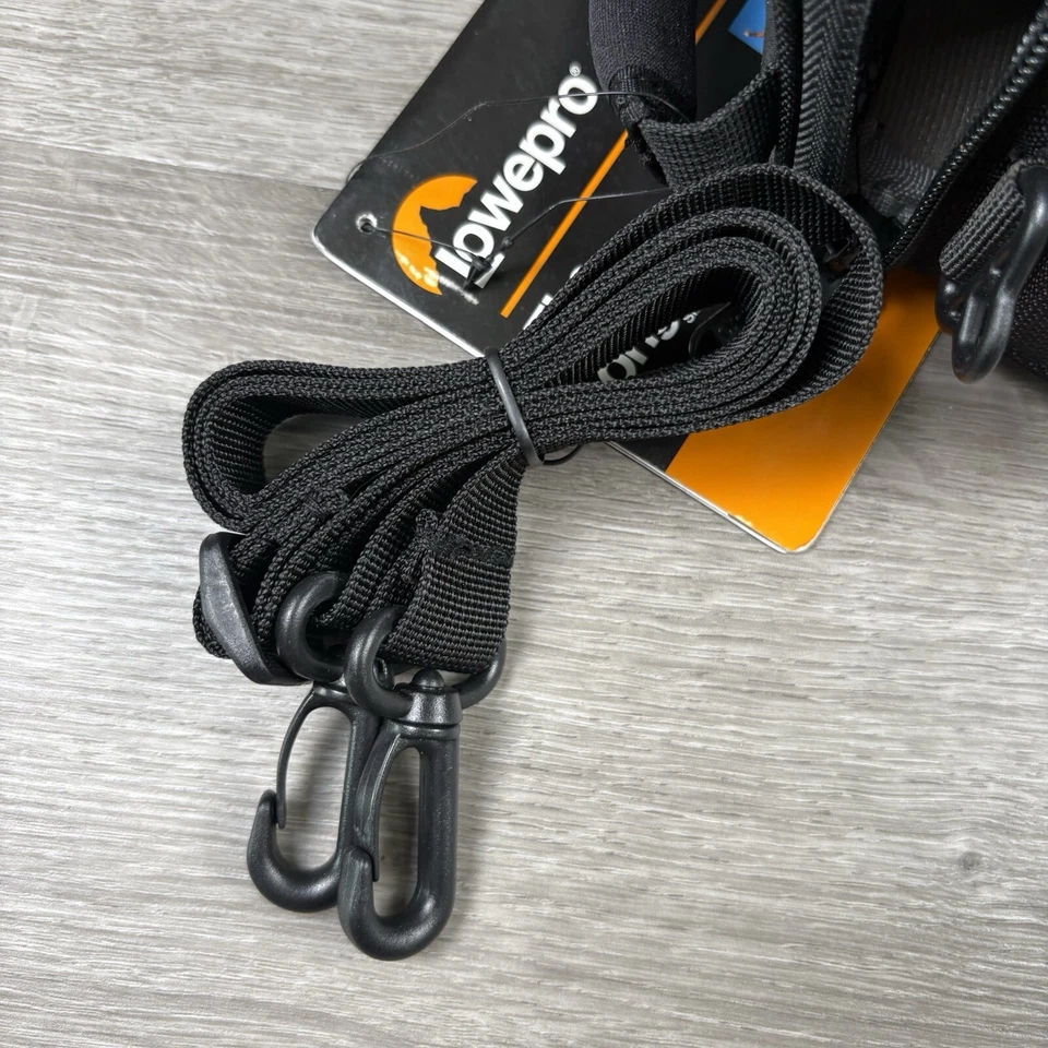 Lowepro Edit 100 Black Zipper Pocket Camera & Camcorder Bag NWT - Image 3 of 4