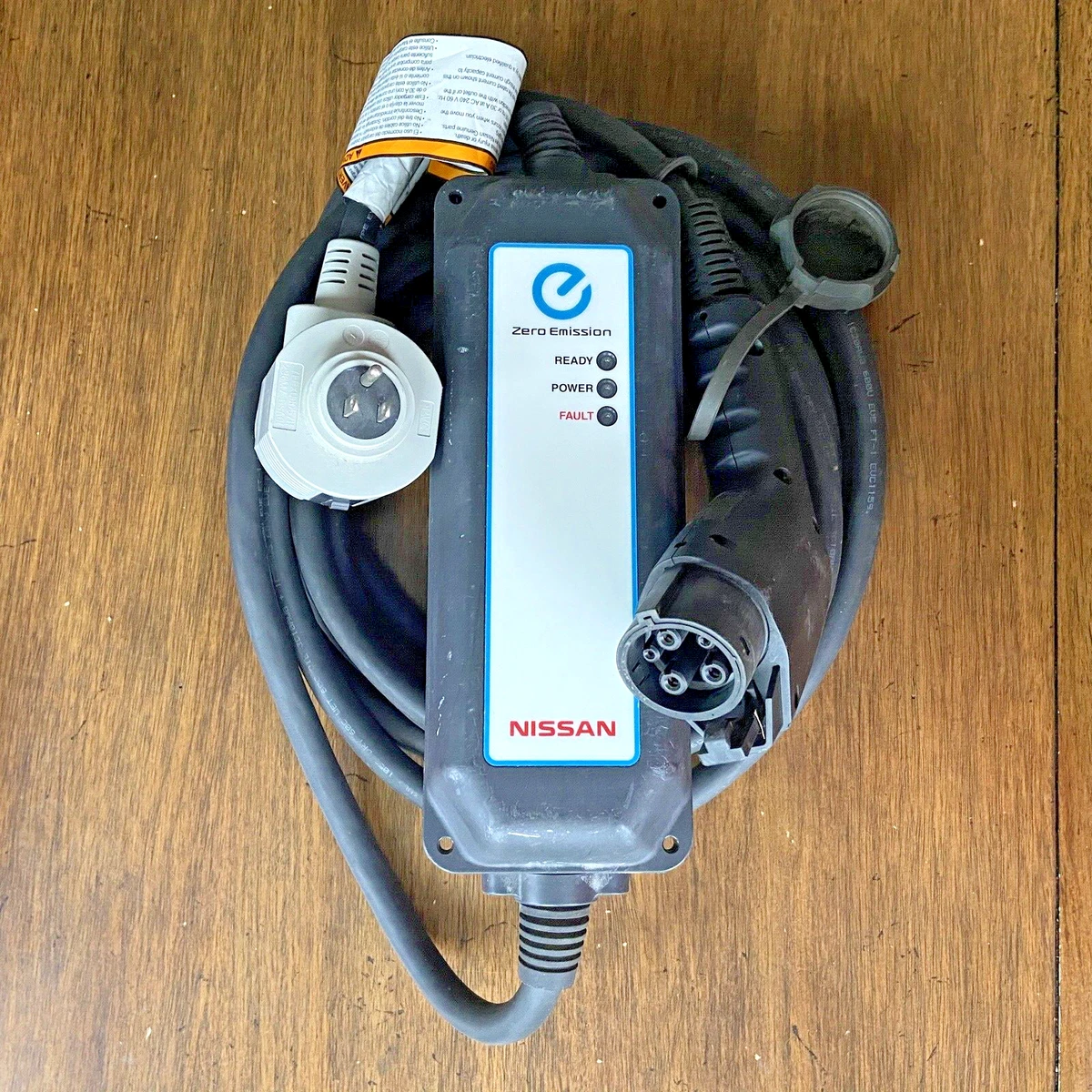 Nissan leaf 2015 charger type outlet