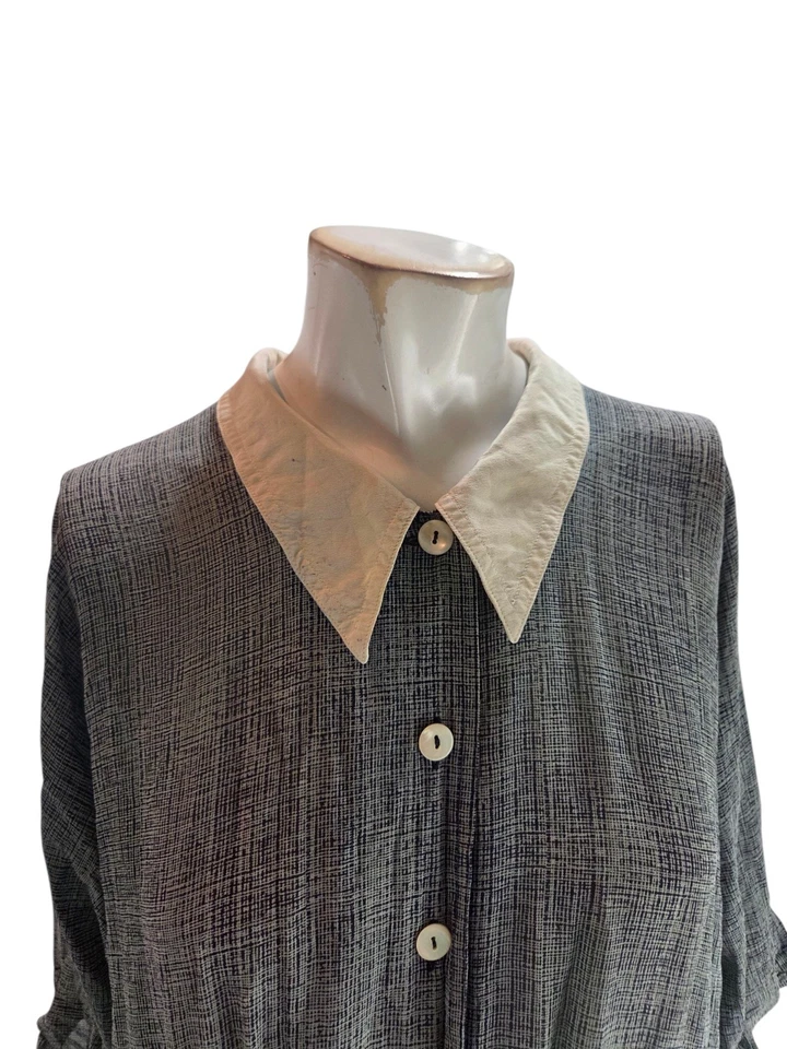 Max Mara Women's Dress 8 Gray Vintage Silk Button Shirt Chiffon - Image 4 of 4