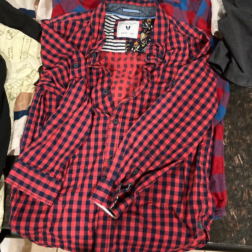 Kids Clothing Bundle Boys Size XS (4-5) Pants Shirts Hoodie Lot - Image 2 of 4