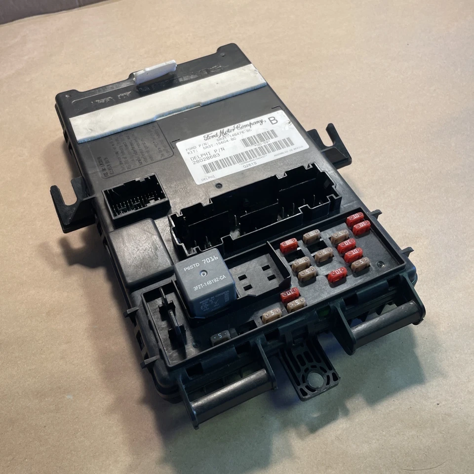 Módulo de control de carrocería BCM 2005-2006 Ford Mustang 5R3T-14B476-BC - Funcionamiento limpio Foto 3 de 4