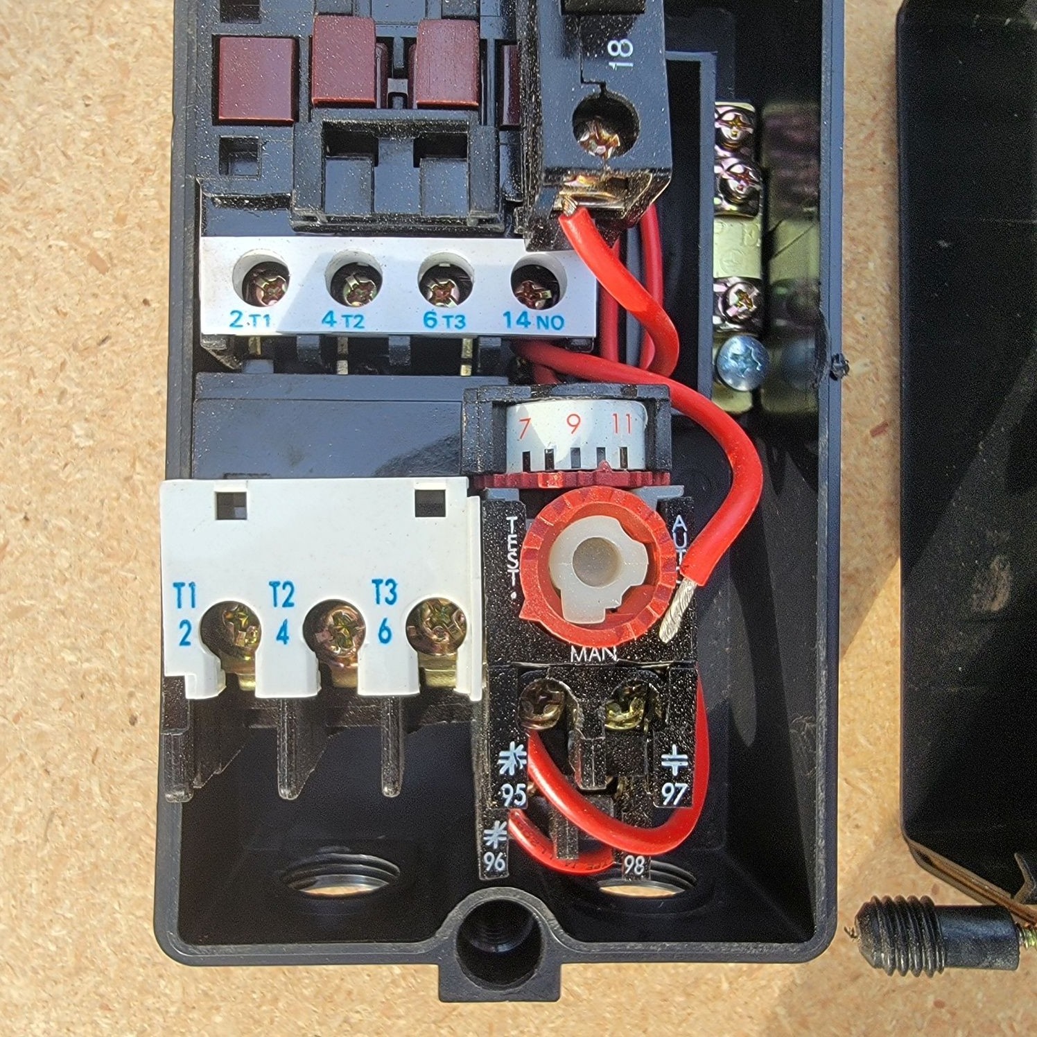 Picture 3 of 6