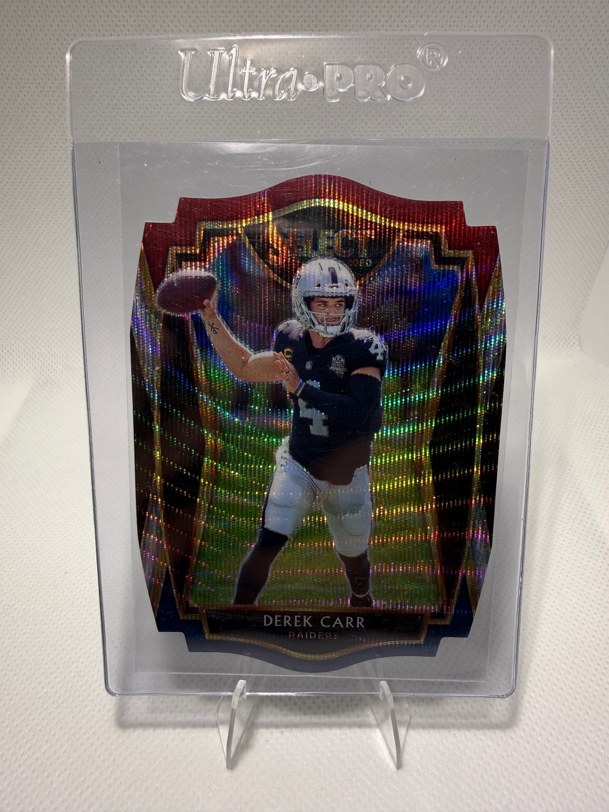 2020 Panini Select #132 Derek Carr Tri-Color Prizm Die Cut