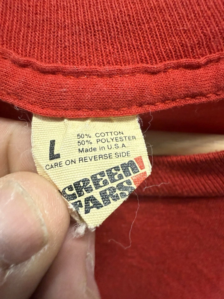 Bomba atómica grande roja de la década de 1980 hecha en América probada en Japón Foto 3 de 4