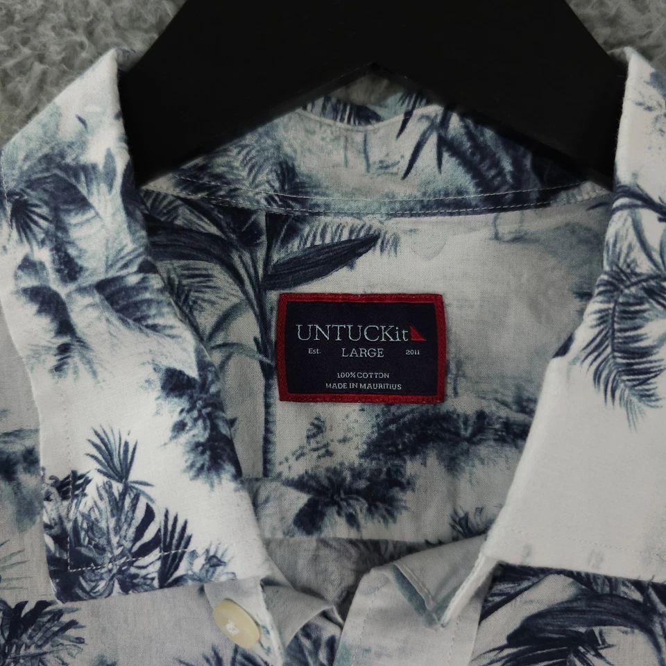 UNTUCKit Shirt Men Large Blue Pertois Hawaiian Palm Trees Short Sleeve Button Up - Image 3 of 4