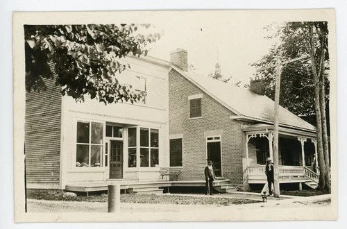 Magasin & Residence J H Meunier ST-DENIS-SUR-RICHELIEU Quebec 1920s RPPC