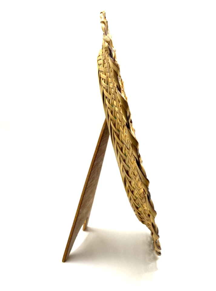 Marco redondo de mimbre de ratán con soporte tejido marrón crema de colección. 5,7” diámetro interior ⭕ Foto 2 de 4