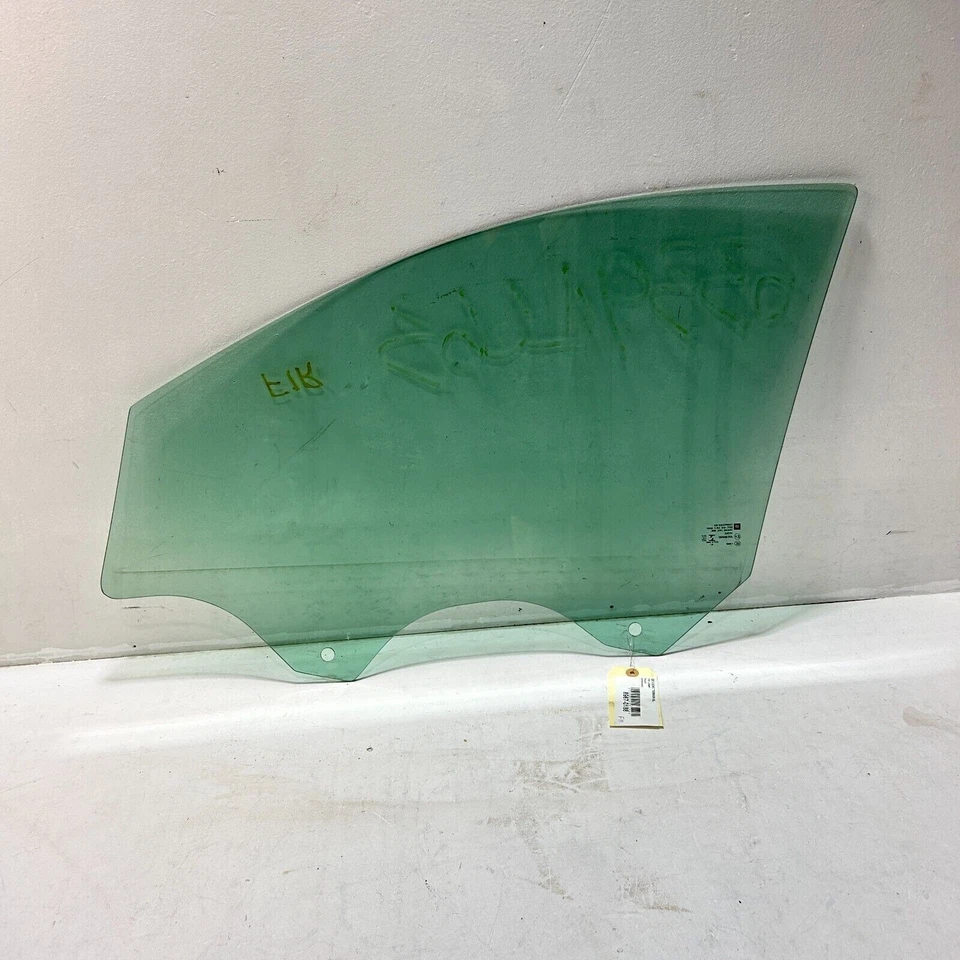 VIDRIO VENTANA PUERTA LADO PASAJERO DELANTERO DERECHO 2018 - 2023 GMC TERRAIN SLE OEM Foto 4 de 4