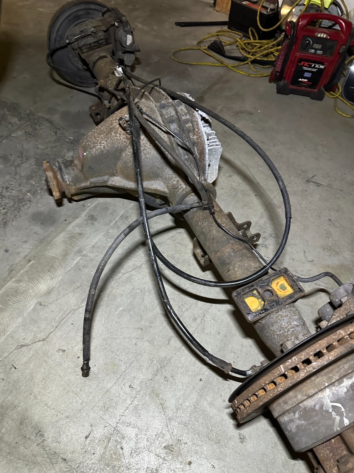 2012 RAM 3500 DUALLY DRW REAR AXLE ASSEMBLY 4X4 4.10 RATIO LOW MILES