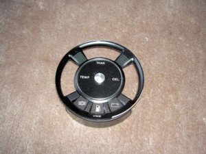 Mercedes  W114 W115 Tacho Ersatzteil Warnlampenträger Reserveleuchte Tanksäule