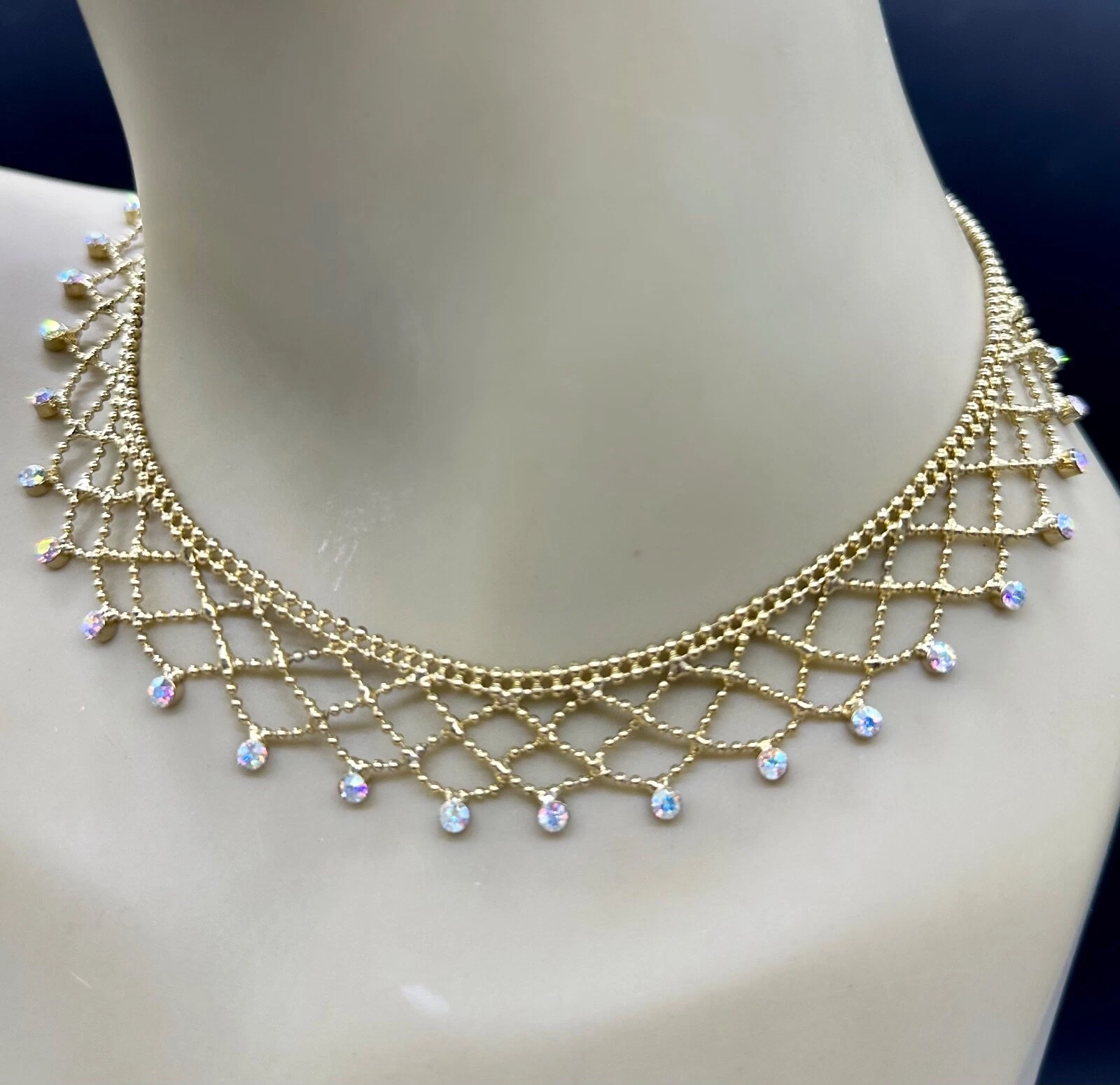 COLLANA CRISTALLO AURORA BOREALE PLACCATA ORO PIZZO VINTAGE FIRMATA GIVENCHY