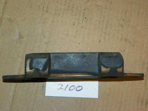 Kaiser Std Trans 1951-55 repl OEM 207407 Rear Motor Mount 2100 - Picture 3 of 3