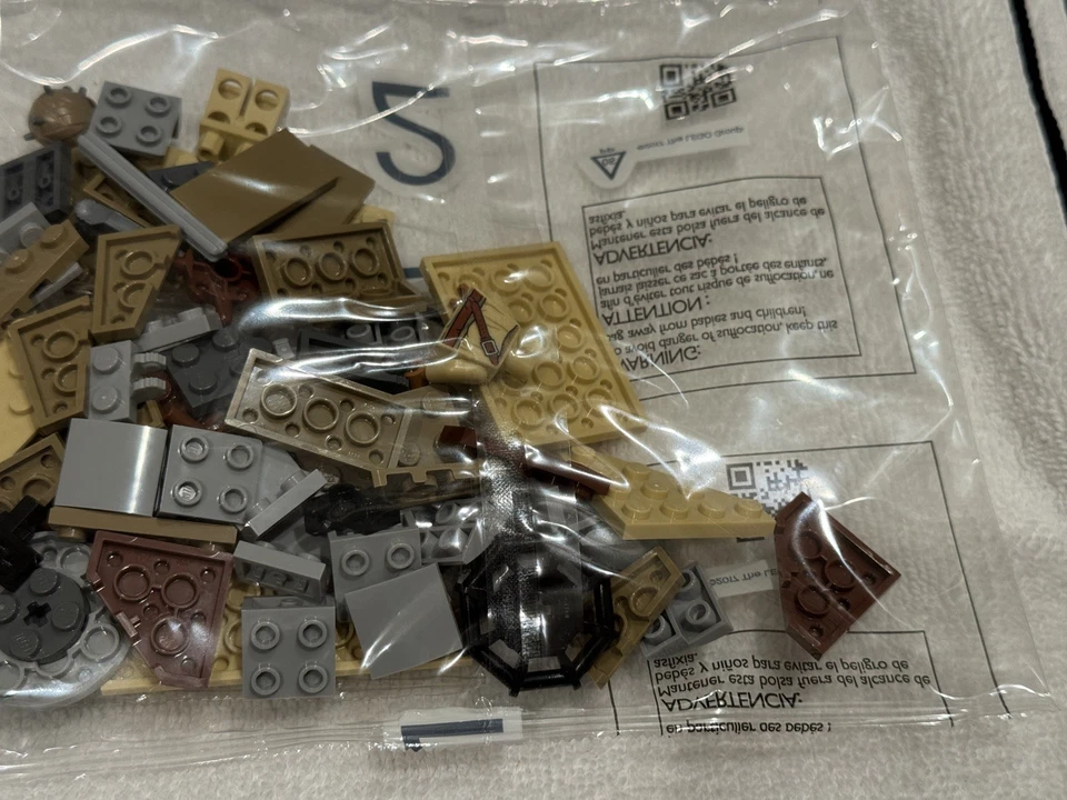 LEGO Star Wars: Trouble on Tatooine (75299) Caja Abierta Sellada PolyBags Folleto Foto 4 de 4