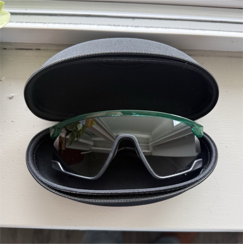 Oakley Cycling Shield Sunglasses Green Plastic Frame Black Lens w/ Case