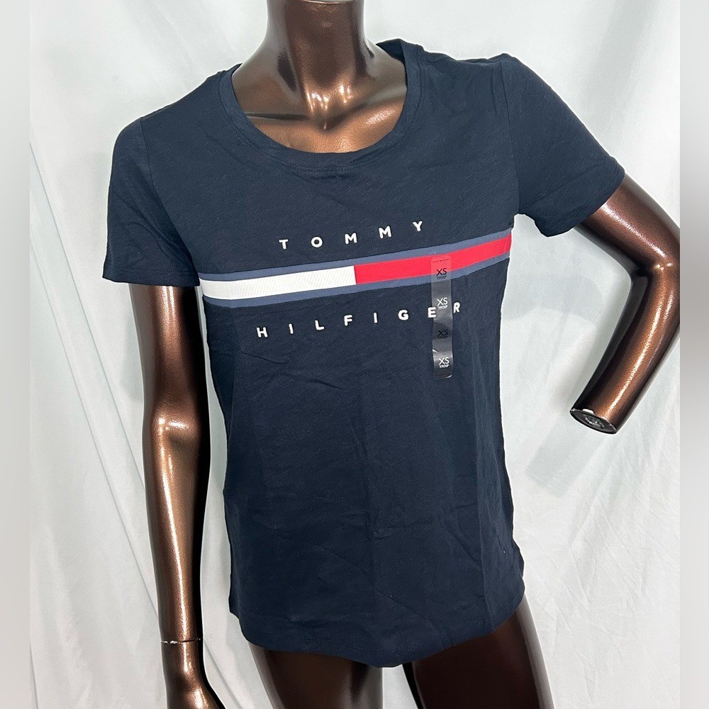 Tommy Hilfiger Essential Flag Tee - XS - New! image 2